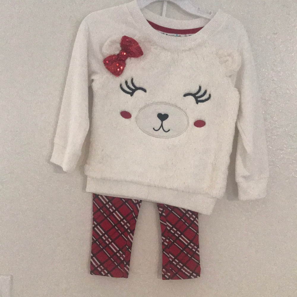 NWT 🤩 Adorable Sweater and Pant Set